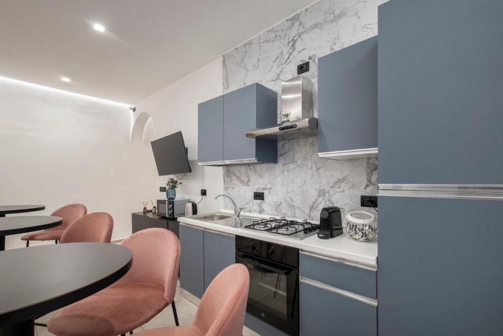 Vittorio Emanuele Art Suites Guesthouse - 3