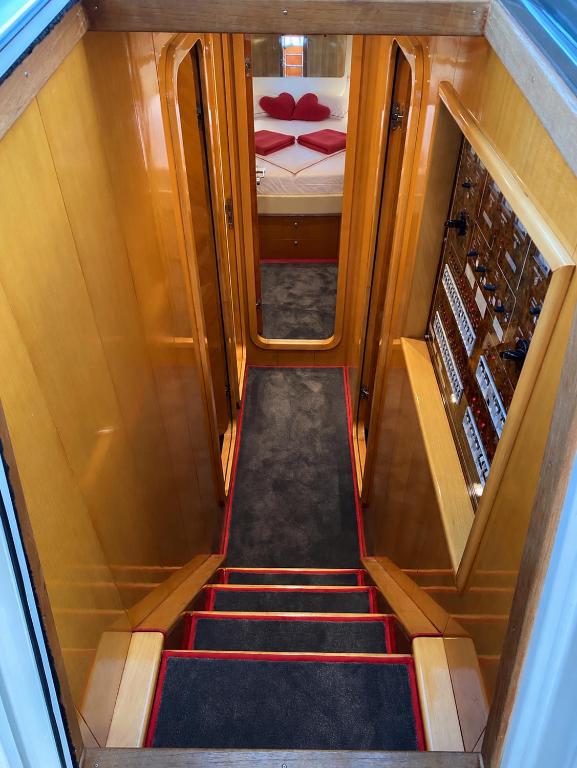 Motor Yacht Raffaelli "Bonita" - 5
