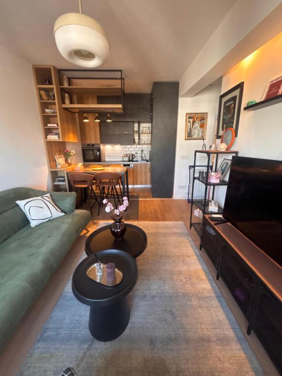 Urban Nest Apartment - 1