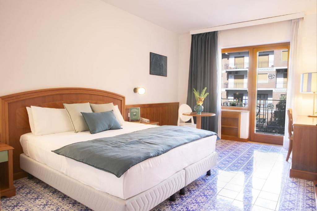 HOTIDAY Room Collection - Sorrento - 5