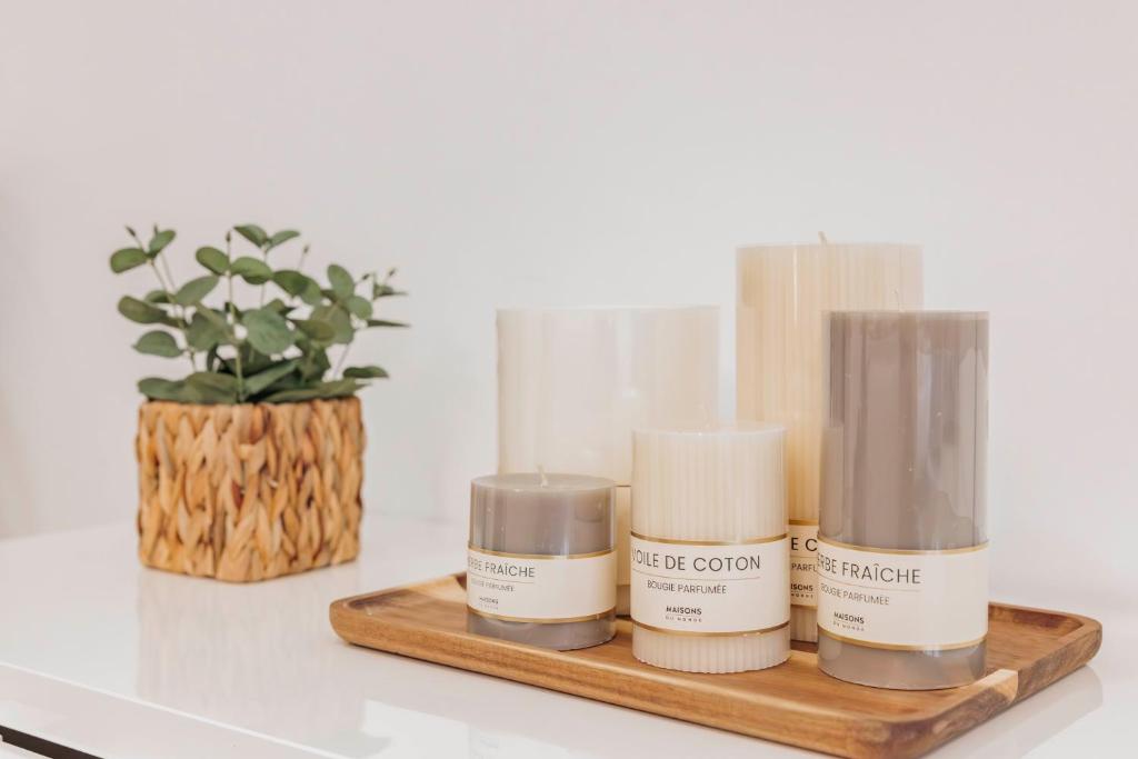 Smart Boutique Studios - 1