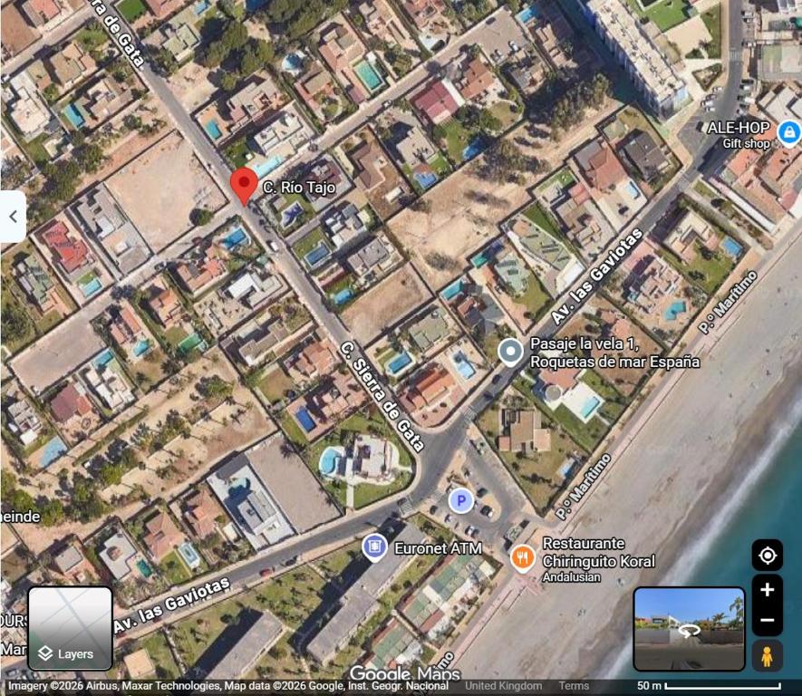 Roquetas de Mar Urbanisation villa with pool 3rd Line beach - 3