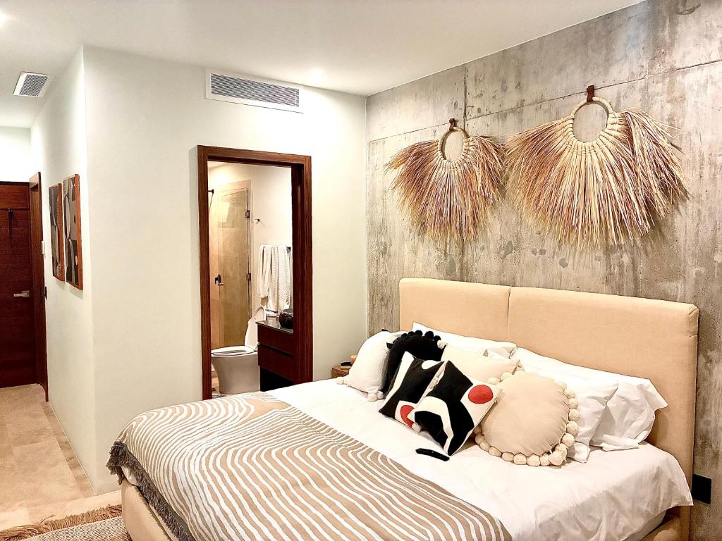 BeUtiful handsome studio w balcony - 4