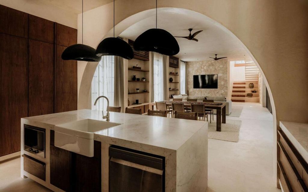Villa Casa Colina Award Winning Villa 2 Pools Butler Sleeps 14 - 3