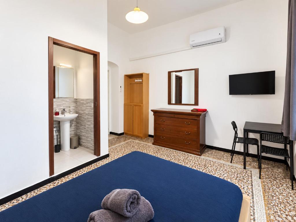 Parvin House - 2