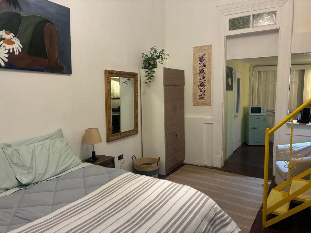 Studio in a heritage home in the Yungay neighborhood - 1