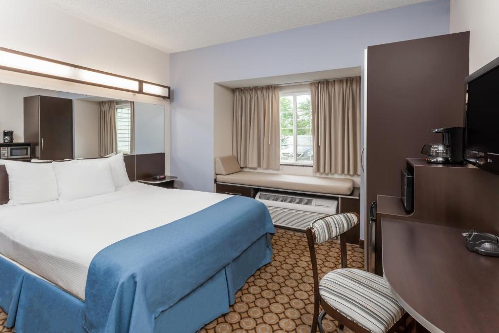 Microtel Inn & Suites By Wyndham Elkhart Photo 19
