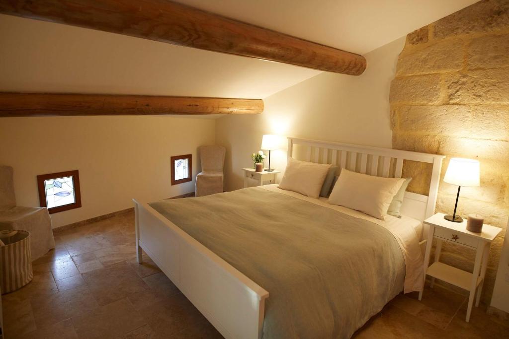 Historic Uzes Townhouse Balcony and Terrace - 5