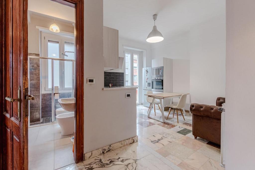 GuestHost - Olympic Stadium and Inalpi Apartment - 4