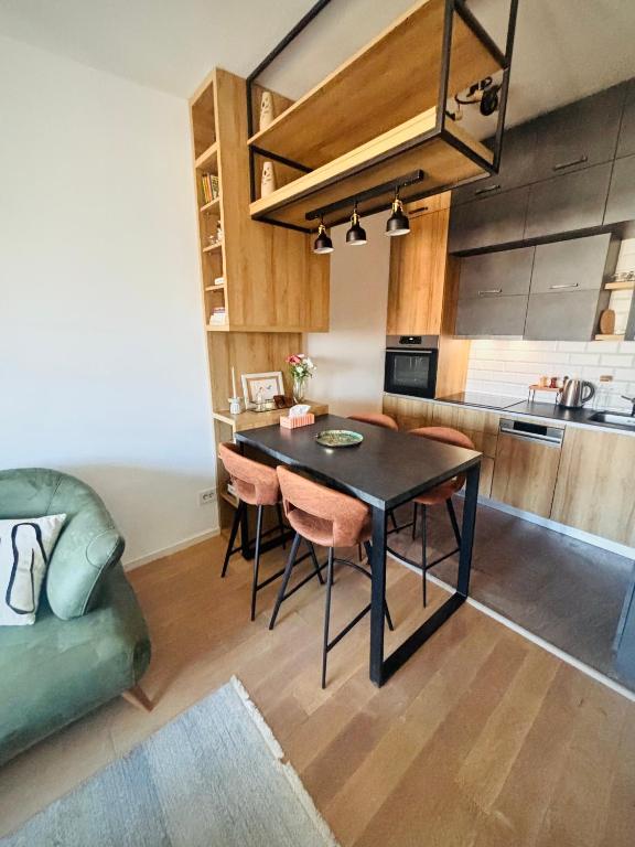 Urban Nest Apartment - 5