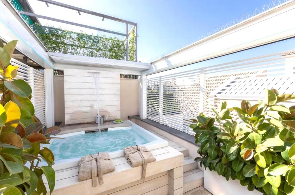 Quiet Luxury Retreat - 1