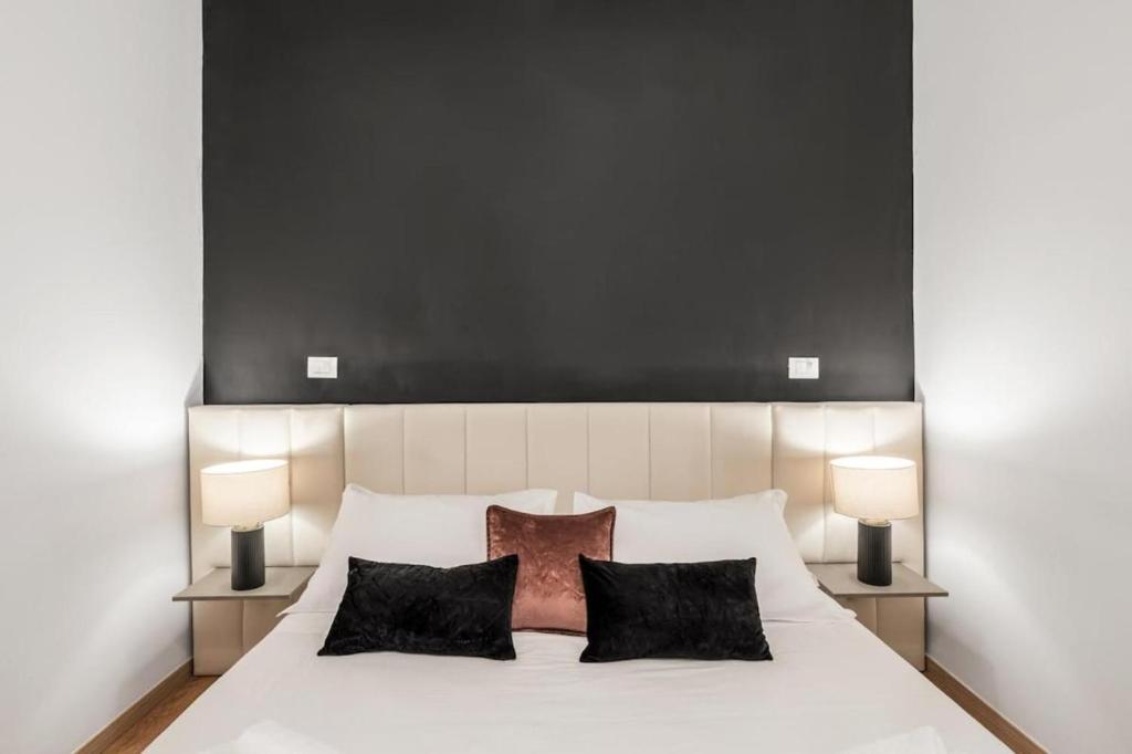 4 Bedrooms Luxury Jacuzzi - 10 min Metro to Colosseum - 5