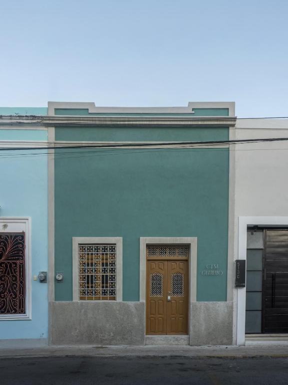Casa Guarumo Architectural Home - 1