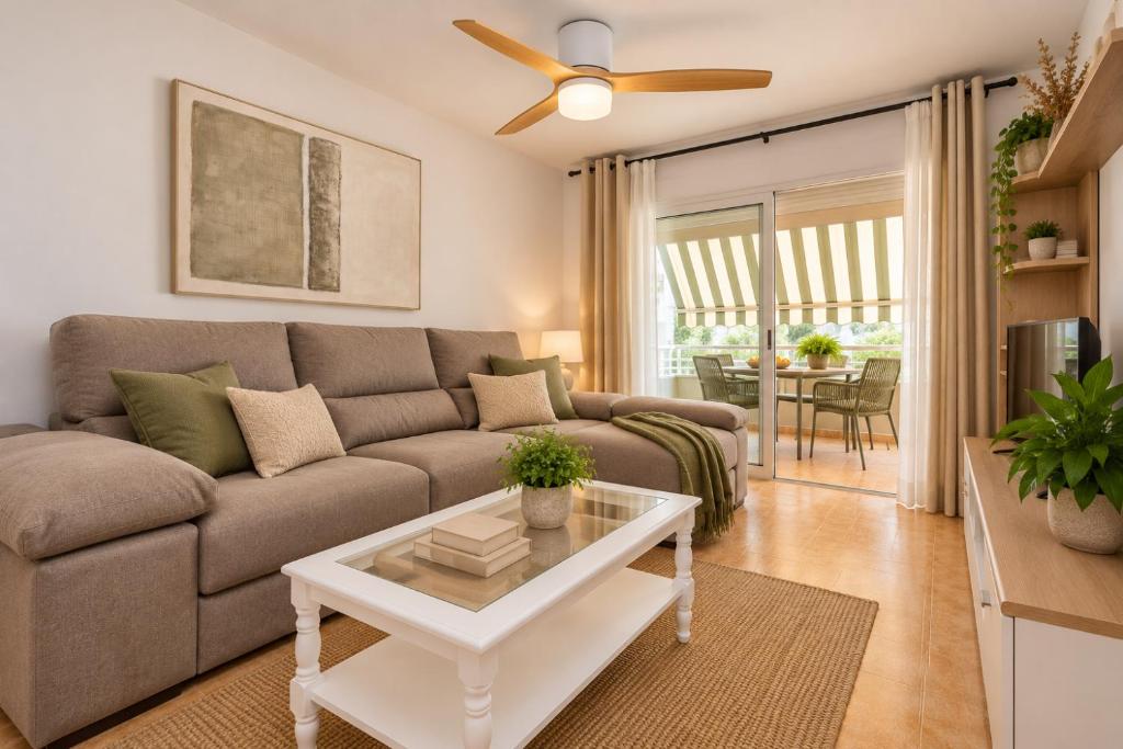 Bay Two Beach Apartment - 2