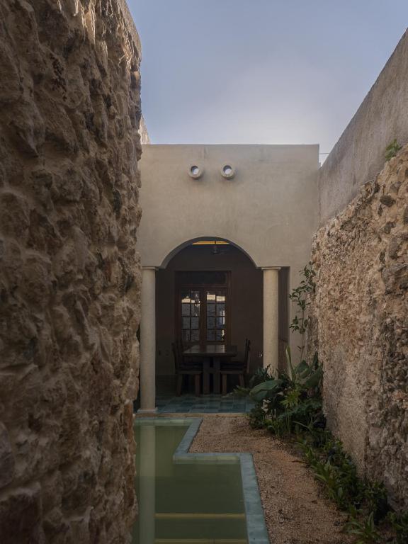 Casa Guarumo Architectural Home - 4