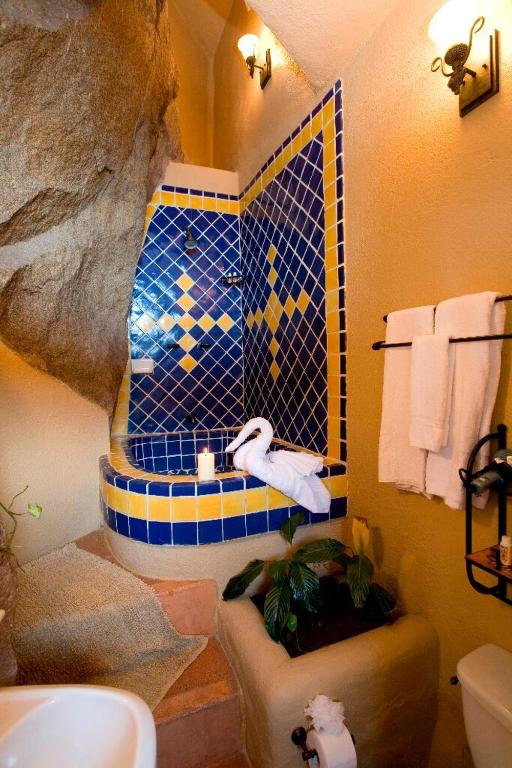 Villa Los Arcos Luxury Oceanfront Villa with Full Staff - 2