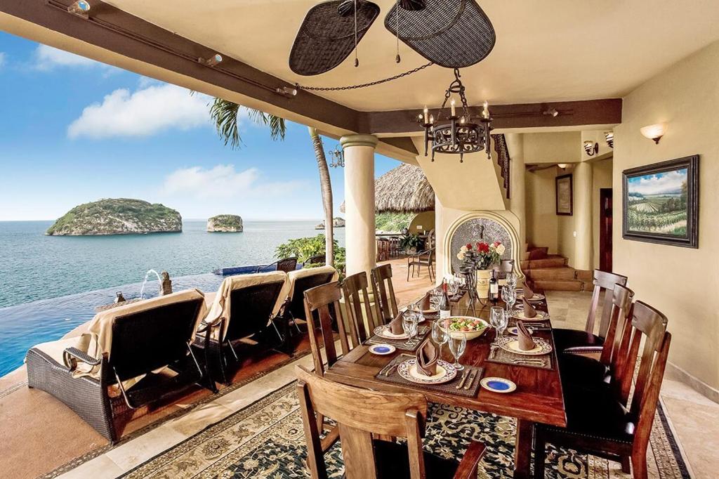 Villa Los Arcos Luxury Oceanfront Villa with Full Staff - 5