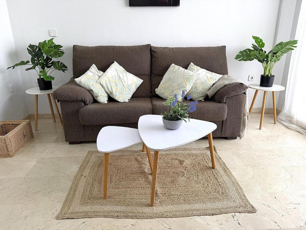 Apartment with terrace near Estepona Port - 3