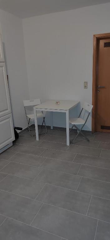 Basic Gästezimmer in der Innenstadt - 1