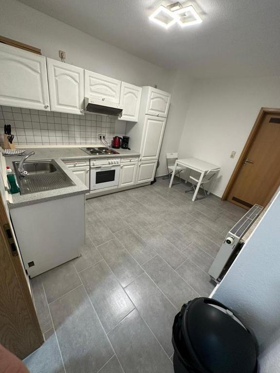 Basic Gästezimmer in der Innenstadt - 4