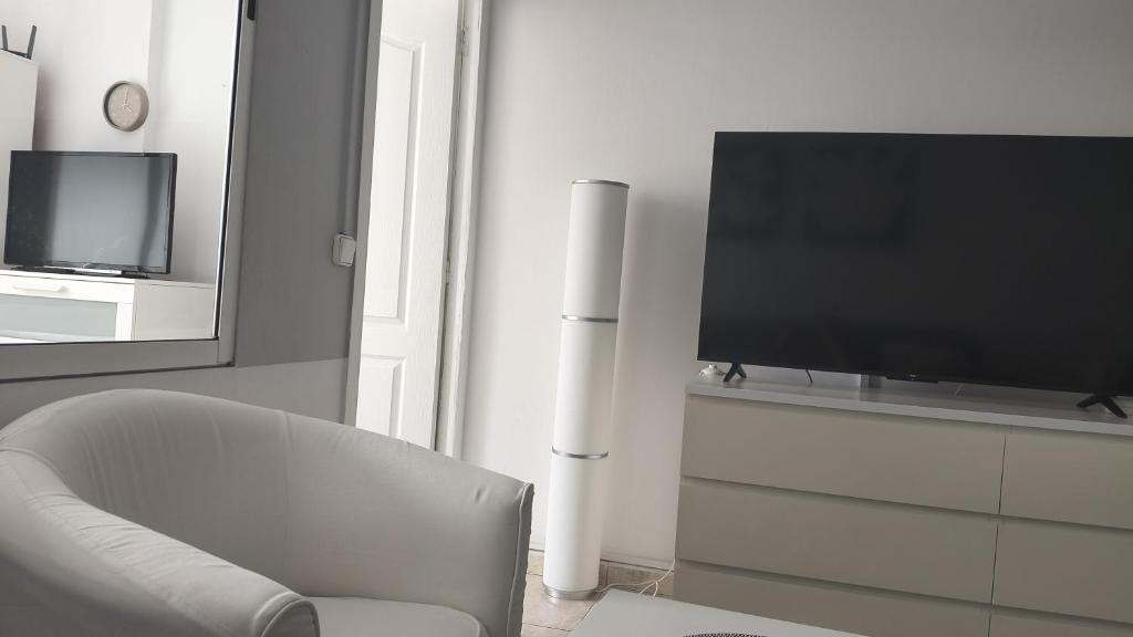 Apartment close to Yumbo,Free parking - 4