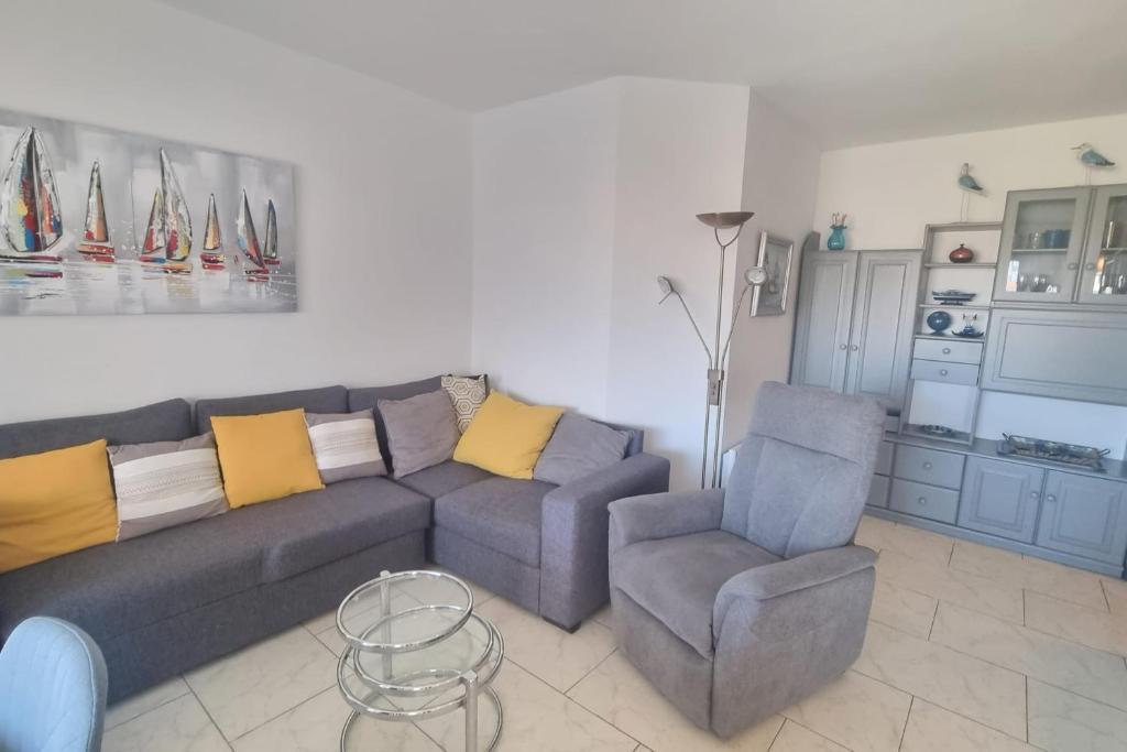 Bright apartment near beach and train station - 4