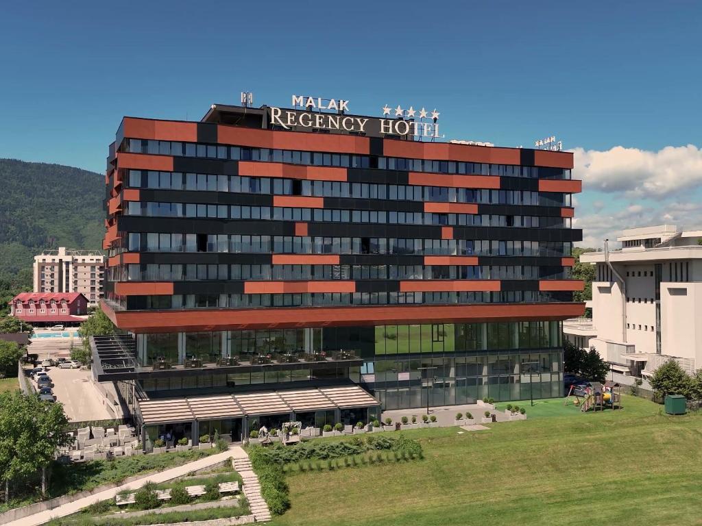 Malak Regency Hotel - 1