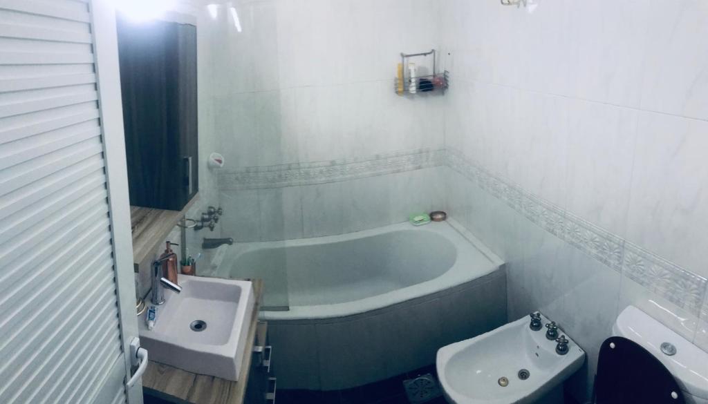 Viví Barrio Norte con espacio, comodidad y terraza propia - 2