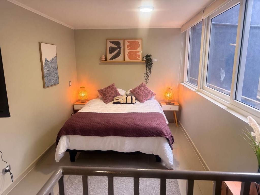 Fantastic Loft just steps from the Santa Ana metro station - 4