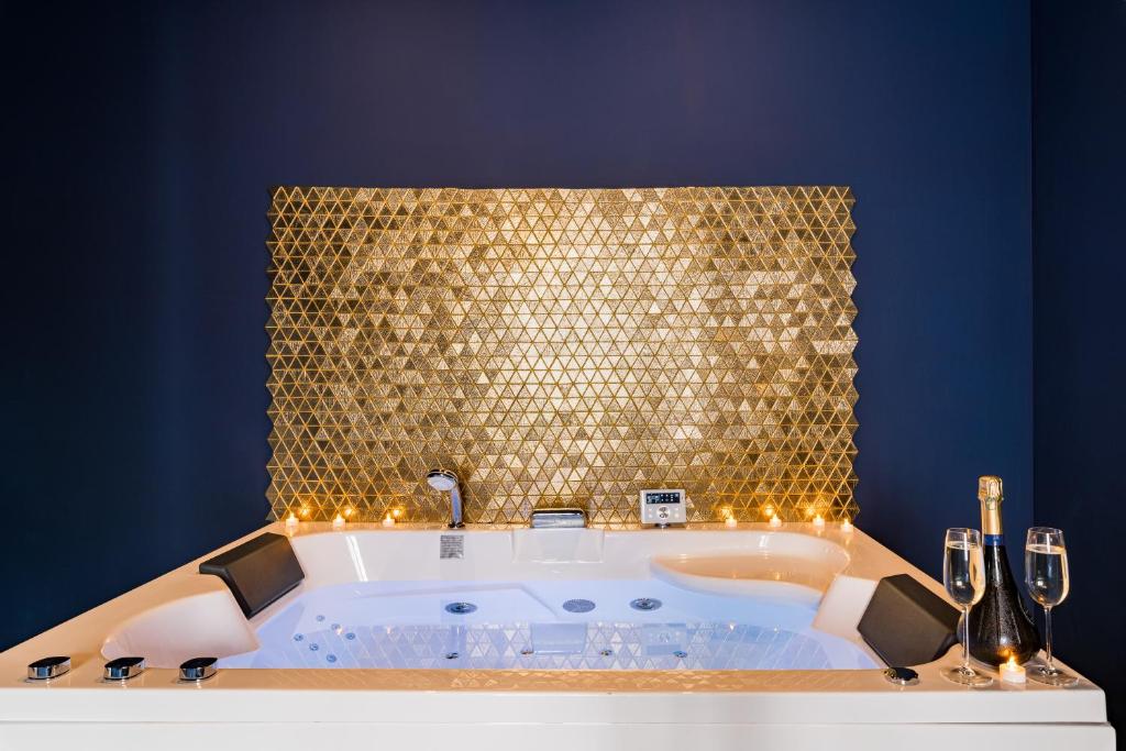 Suite Balneothérapie Hammam Bleue et Or - 3