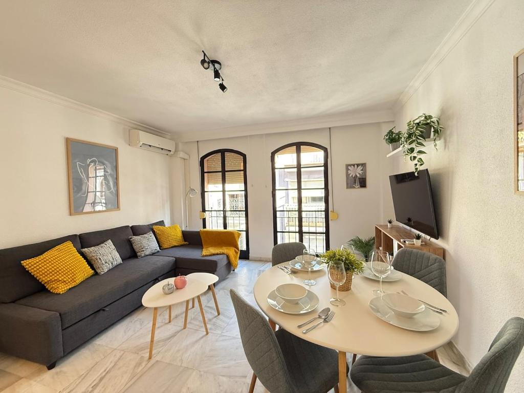 Bright apartment in the city center near the beach ALQ 216 - 1