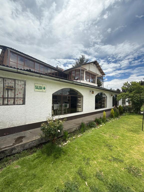 Hotel en medio del valle del Mantaro, respira aire - 1