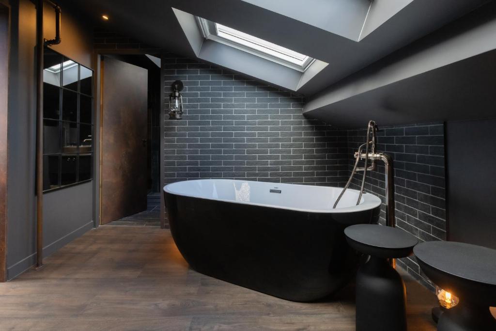 La Mine - Balneo - 1