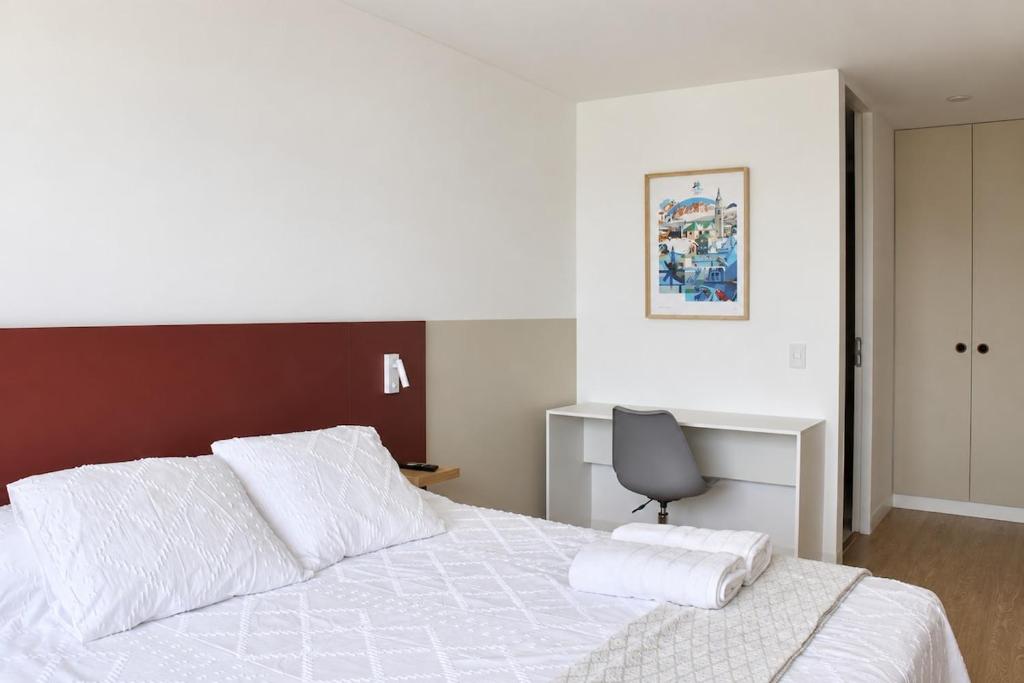 Bright 2BR Balcony Apartment near Miraflores Malecón - 5