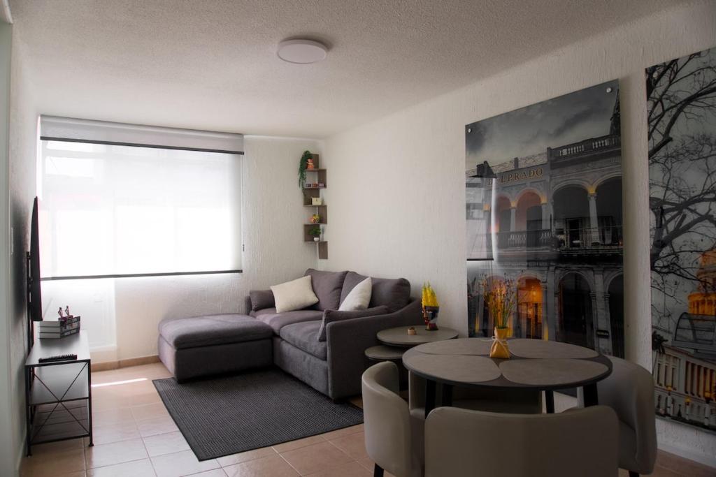 Quiet apartment with balcony in Letran Valle - 1