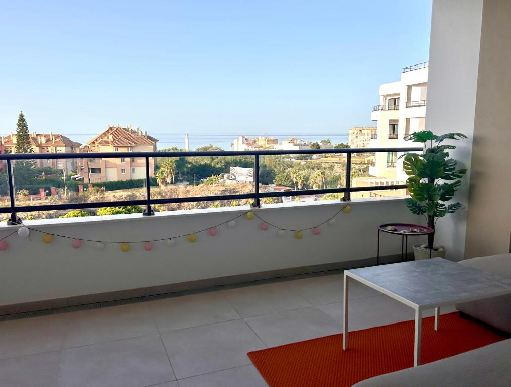 Newly built, colorful apartment with sea views - 2