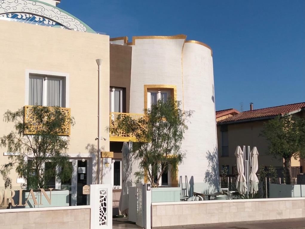 Glorian Hotel - 2