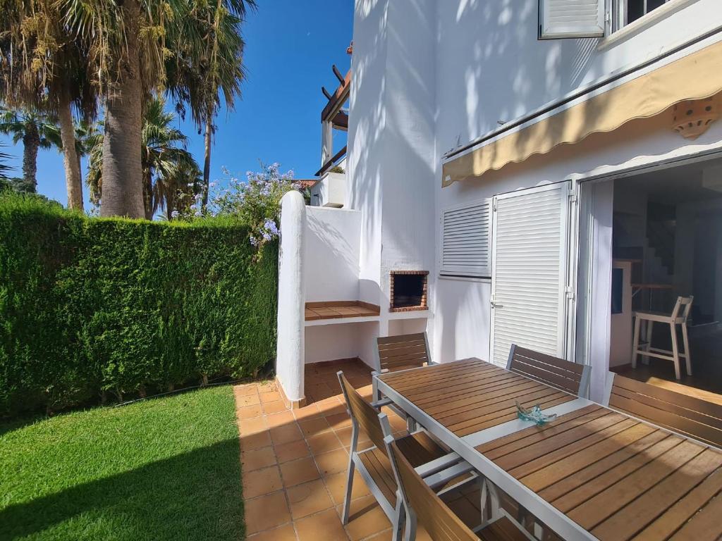Alsol Apartments - Tres dormitorios, terraza y piscina - 2