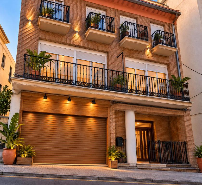 Casa Marina - Penthouse Triplex 4 bed 2 bath with rooftop & First Floor 2 bed apartment terraces and Juliette balconies - lift & garage available for full casa booking only - 1