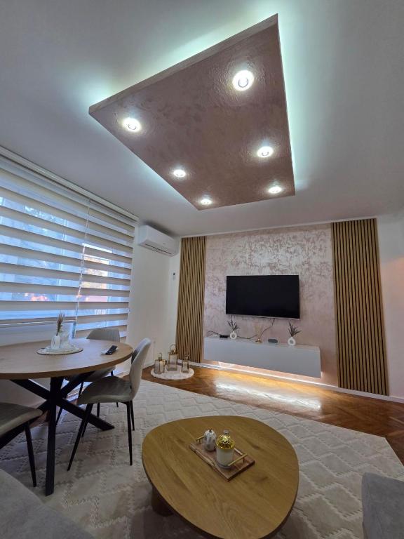 Simic Lux Apartments & Stay - 3