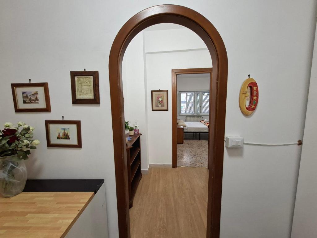 Room with Private Bathroom, Independent Entrance - 5