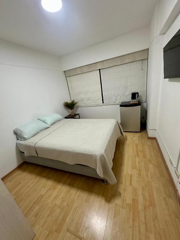 Cómoda habitación Kennedy - 1