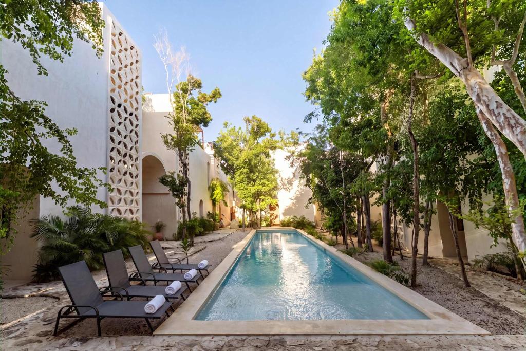 Shanti Villa - 4BR Luxury Stay with 2 Private Pools - 3