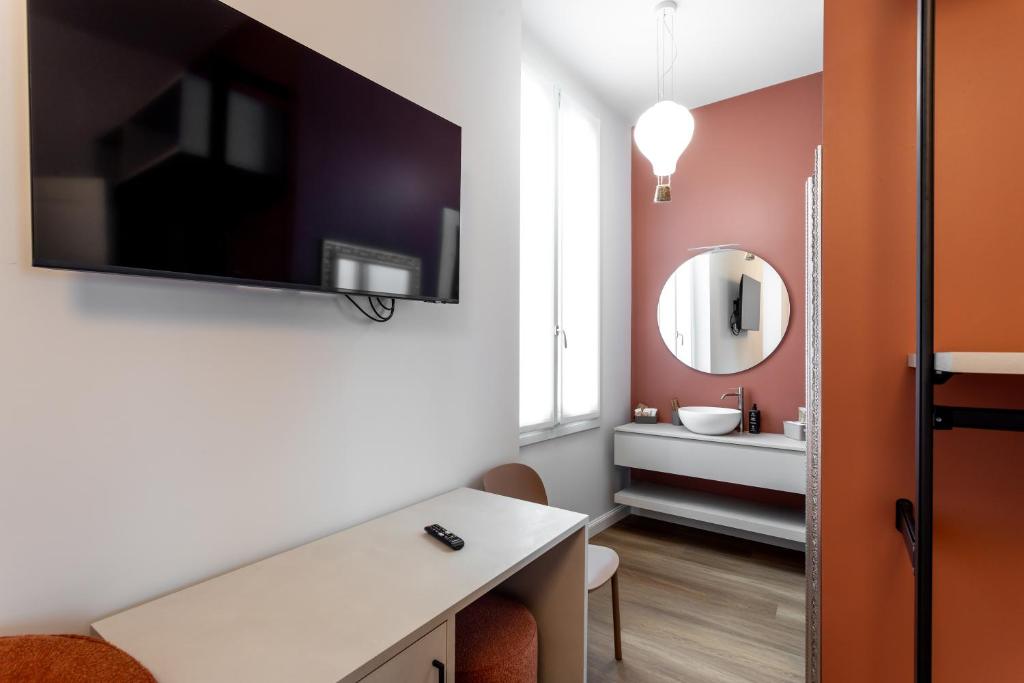 Suite Caravaggio-La Corte Del Duca By Phoenix - 4