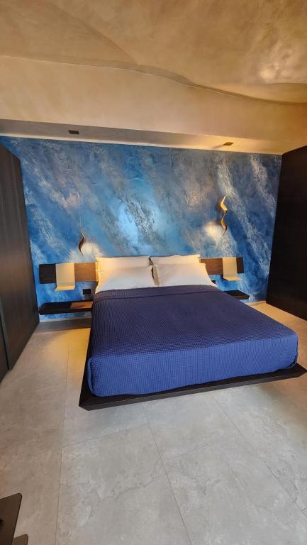 Bellagio Lakeside Luxury Apartment - 5