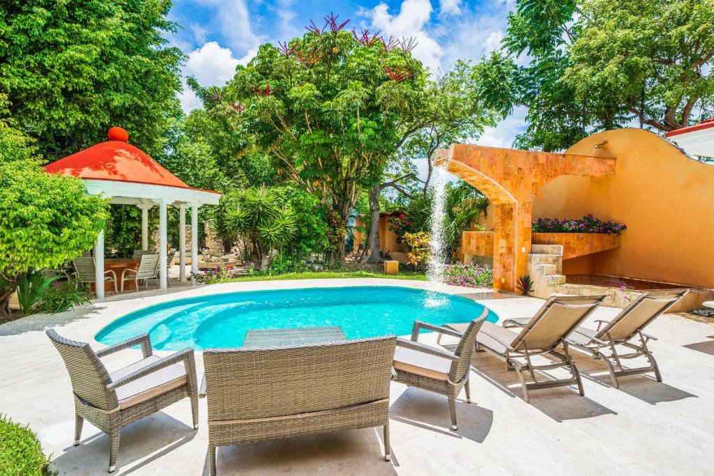 5 Bedroom Luxury Villa with Private Pool and Security - fits 12 - 4