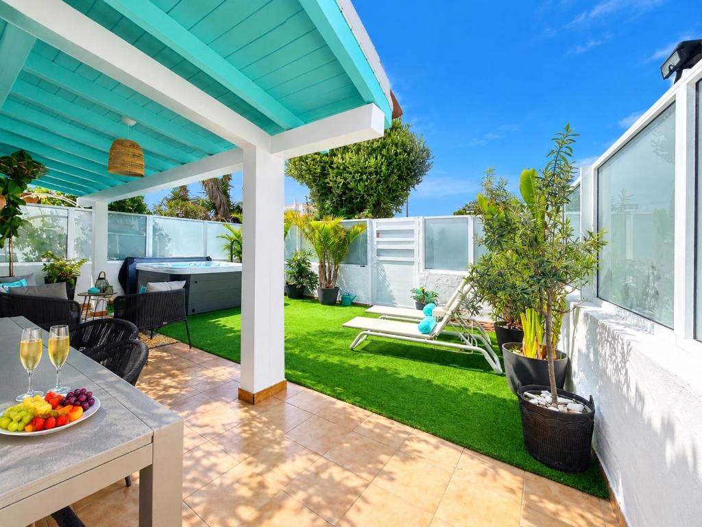 Oasis Beach Home I with private jacuzzi - 5