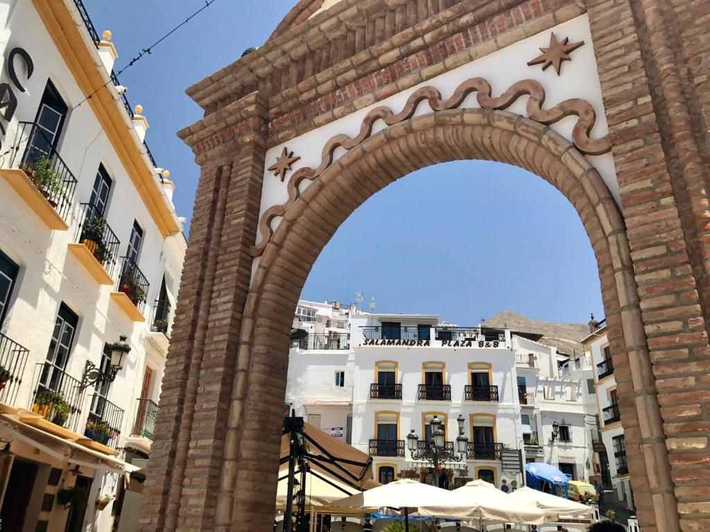 Salamandra Plaza - 1