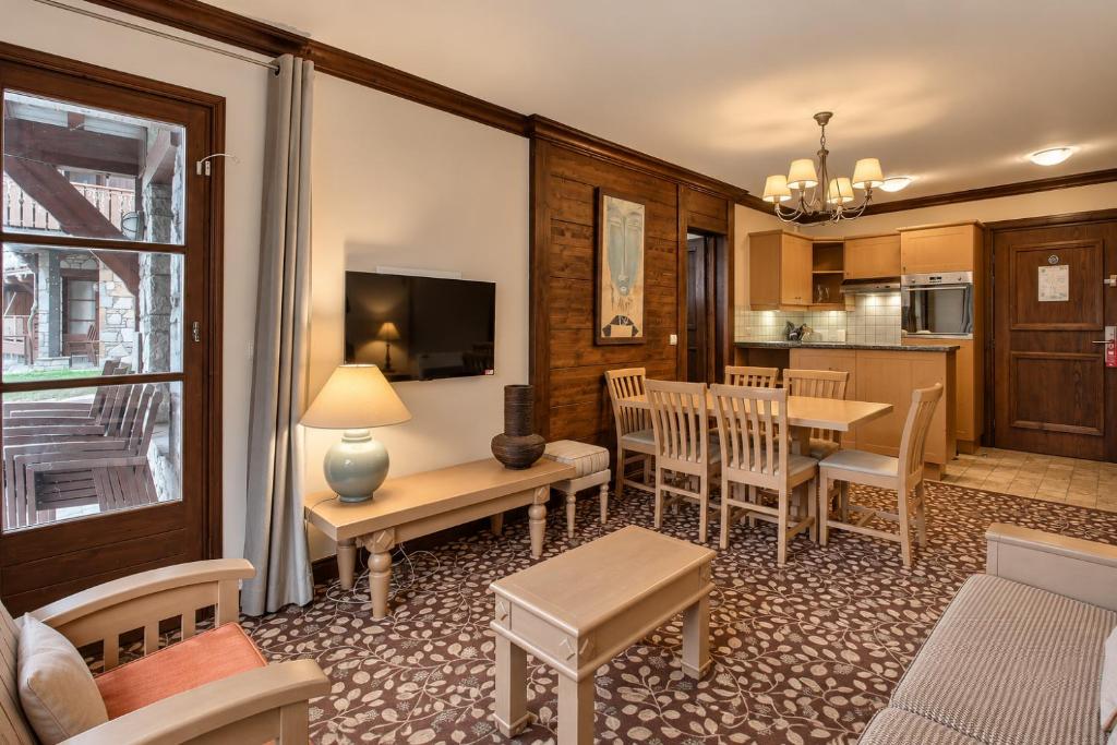 Arc 1950, Appartement 2 chambres, 06 pers, Vue Montagne, Sauna, Hammam, Jacuzzi, salle de fitness, Piscine extérieure chauffée - 2