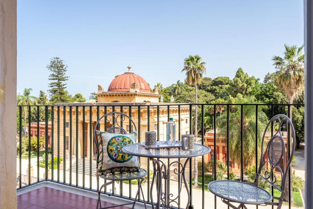 Un balcone sull'Orto Botanico by Wonderful Italy - 1